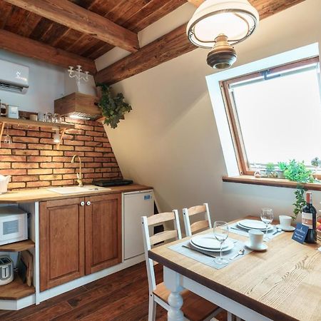 Old House Apartments Познан Екстериор снимка
