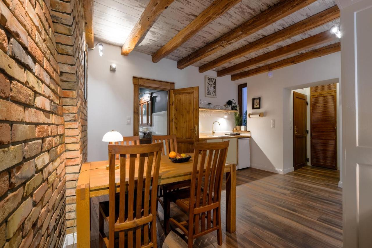 Old House Apartments Познан Екстериор снимка
