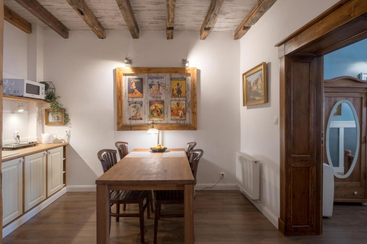 Old House Apartments Познан Екстериор снимка